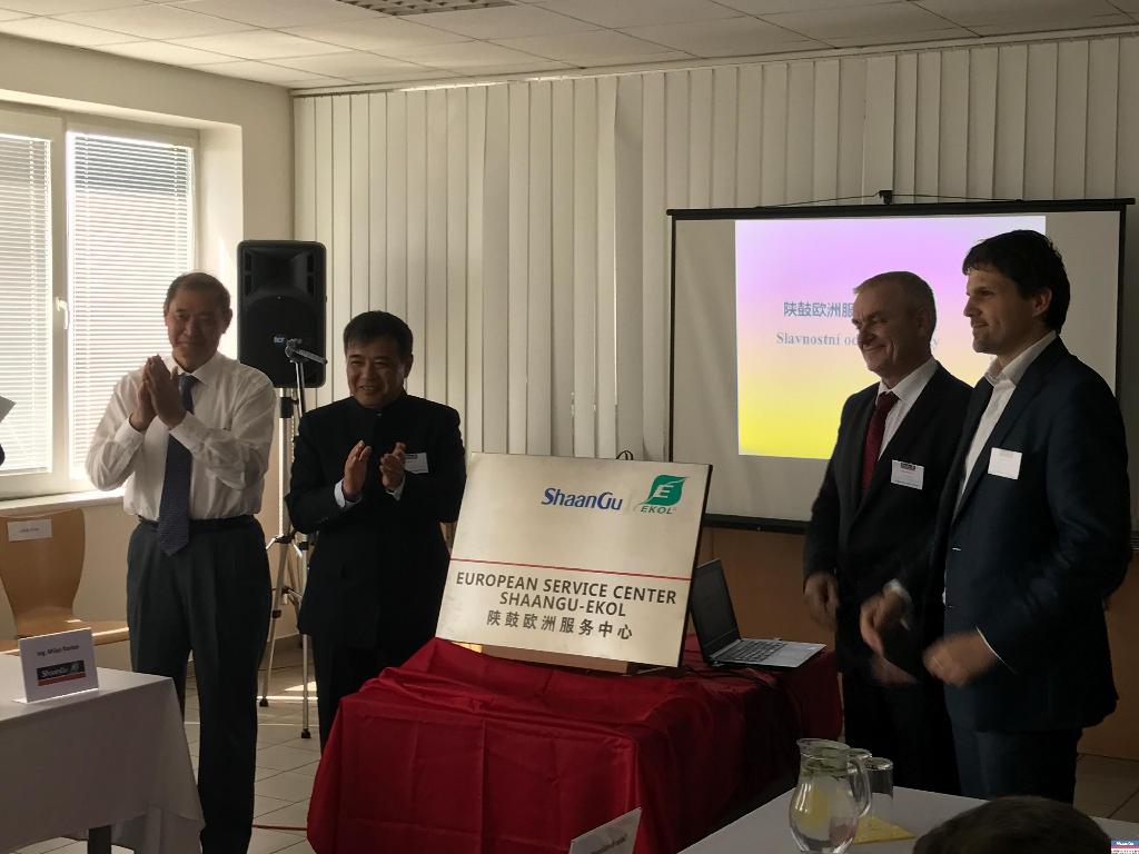 延伸服务手臂 新葡的京集团350vip8888成立欧洲服务中心
