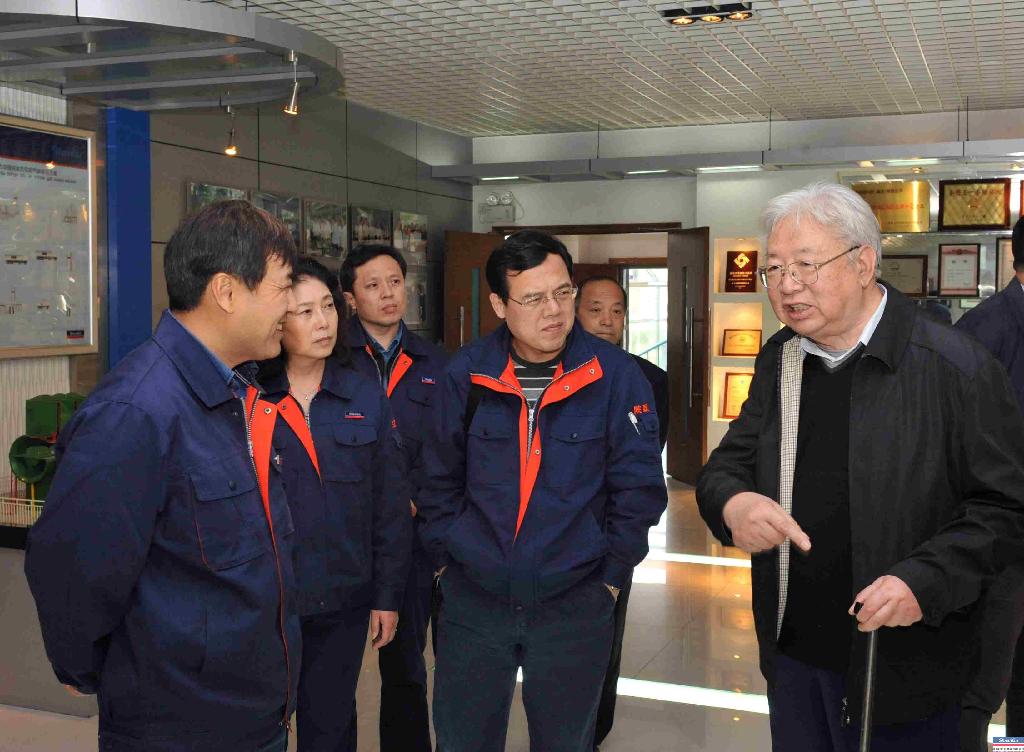 原机械工业部总工程师、副部长陆燕荪一行来访新葡的京集团350vip8888集团