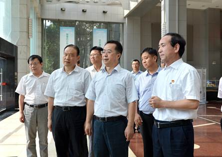 陕西省副省长陆治原：新葡的京集团350vip8888发展走在行业前列具备旗帜与标杆意义
